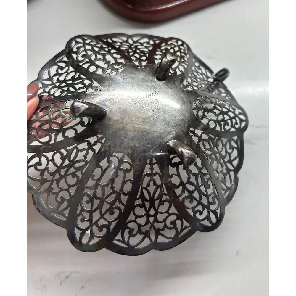 Vintage International Silver Lovelace Footed Handled Candy Dish